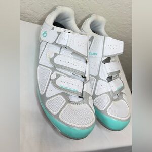 Pearl Izumi White and Aqua Cycling Shoes